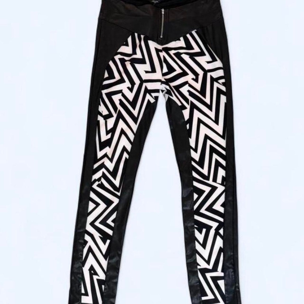 NWT Bebe Small Fractured Angles Leggings Geometric Faux Leather Zip Waist